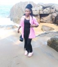 Dating Woman Cameroon to Kribienne : Vale, 23 years